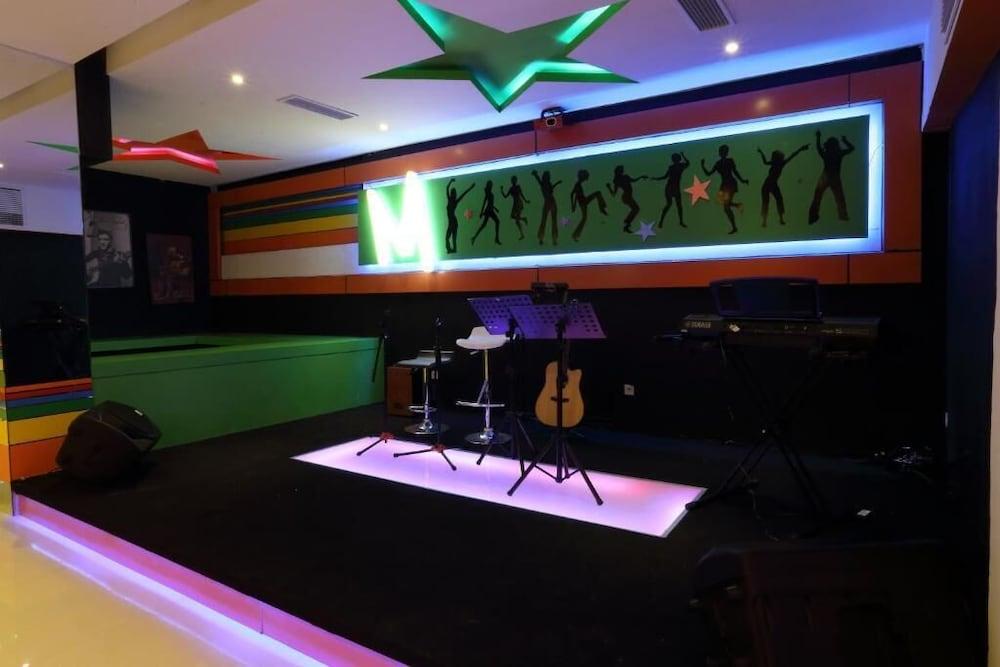 Miyanna Hotel Medan Eksteriør bilde