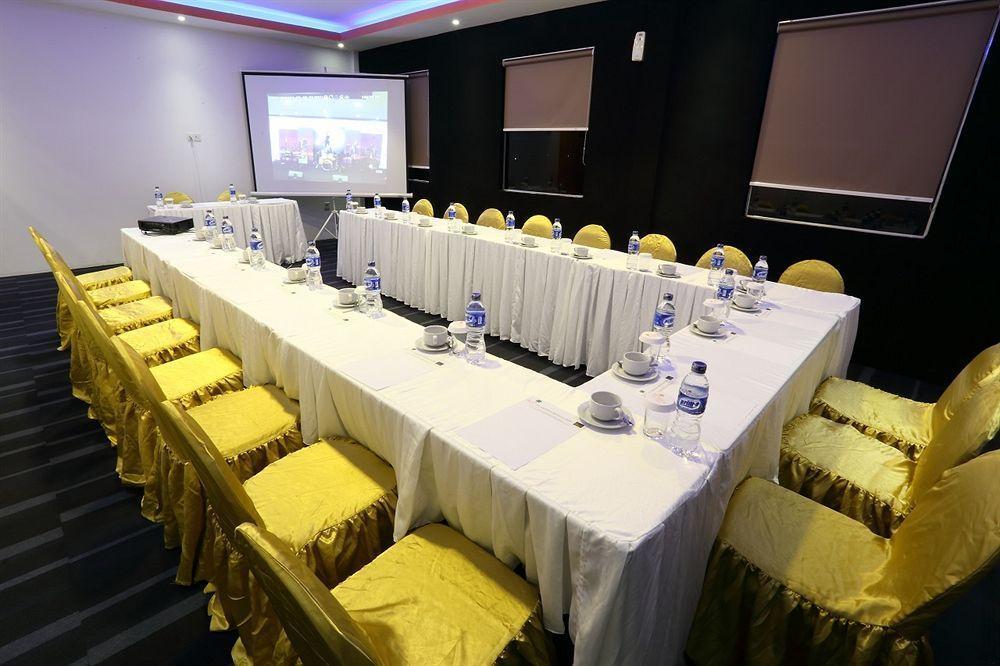 Miyanna Hotel Medan Eksteriør bilde